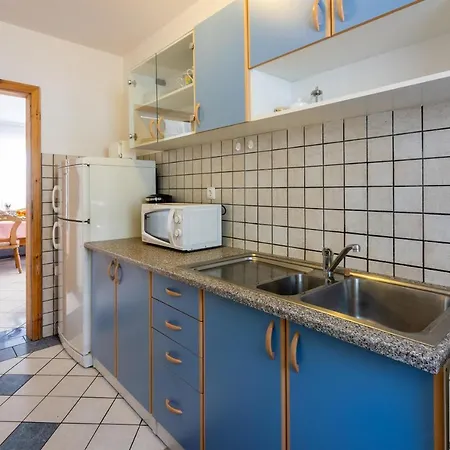 Apartments Bozana Dramalj Exterior photo