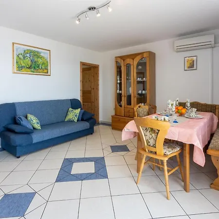 Apartments Bozana Dramalj Exterior photo
